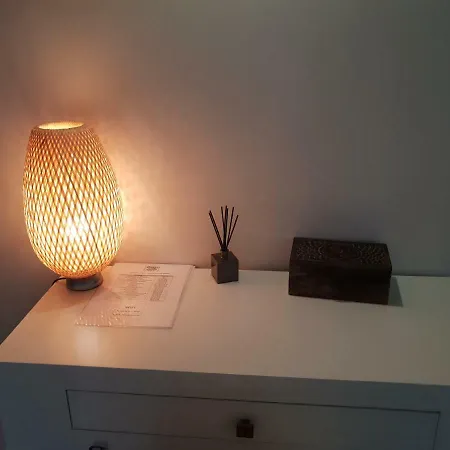 Deluxe *
